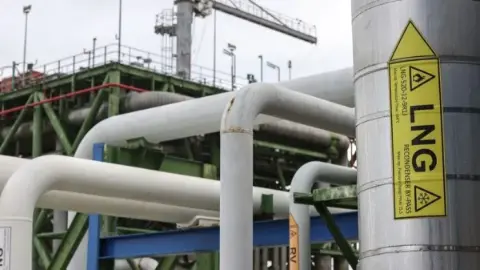Küresel gaz talebinde büyüme: Yıllık tüketimin 2055'te 5,2 trilyon metreküpe ulaşması bekleniyor