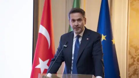 Türkiye ve İtalya'dan enerjide ortaklık: Üçüncü ülkeleri de kapsayacak