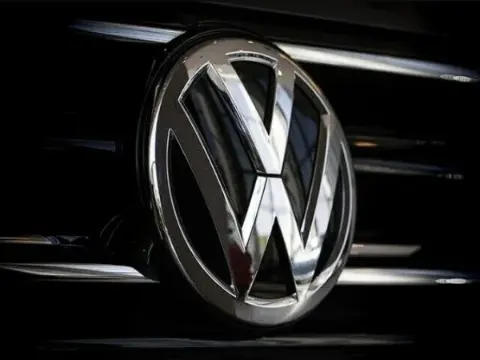 Alman otomotiv devi Volkswagen'de kriz: Zarar beklentileri aştı