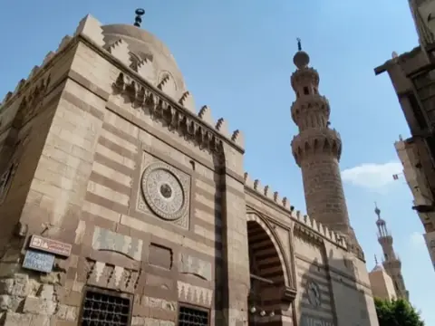 Mısır'daki Mavi Cami'de Osmanlı izleri: İznik çinileri 375 yıldır korunuyor