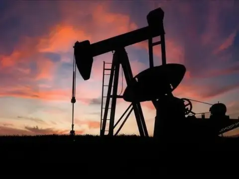 Brent petrol neden düşüyor? Tahran görüşmeleri sonrası piyasa yön değiştirdi