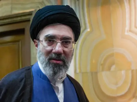 İran lideri Hamaney'den barış mesajı: ABD ile çatışmanın sona ermesi için'şartlar' vurgusu
