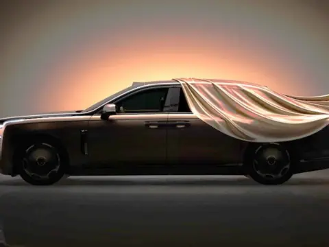 BYD, Rolls-Royce'a rakip lüks sedanı Yangwang Altior'u tanıttı