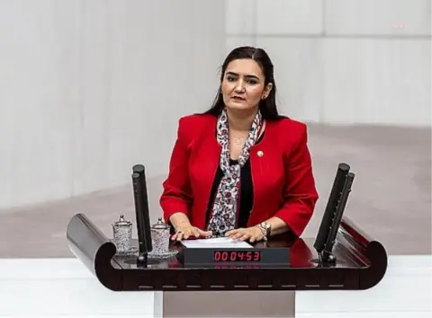 CHP'li Kılıç’tan Cemil Tugay hakkında suç duyurusu: İzmir'in arazisini çalmaya çalışıyorlar