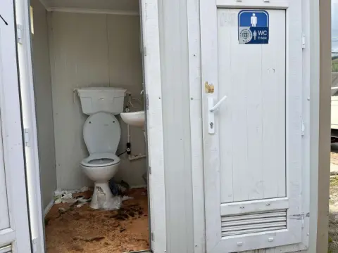 Muğla Menteşe’de Pazarcıların Tuvalet İsyanı: “İki Tuvalet Yetmiyor, Temizlik Yok”
