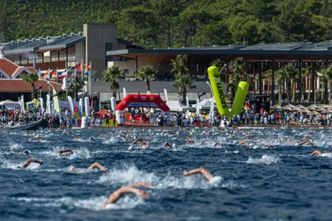 Marmaris’te Açık Su Yüzme Heyecanı: Şampiyonlar Belli Oldu