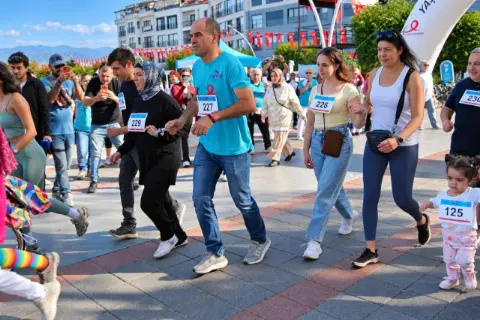 Fethiye’de Yaşam İçin Yarış’ta Engel Tanımayan Sporcular Parkura Çıktı