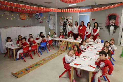 Muğla’da Miniklerden Cumhuriyet’e Renkli Kutlama