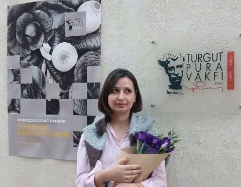 Bodrumlu Akademisyenin “Vanitas” Sergisi İzmir’de Sanatseverlerle Buluştu