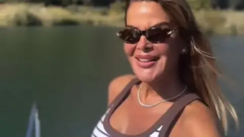 Ünlü Sunucu Özlem Yıldız’dan Dalyan Paylaşımı: "Anlatılmaz Yaşanır