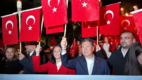 Menteşe ‘de Fener Alayı Çoşkusu