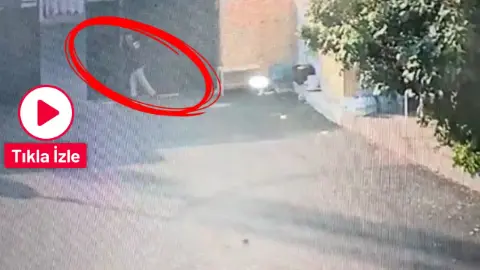 Nizip Fıstık Hali'nde korku dolu anlar: Yerinden çıkan kapı bekçinin üzerine devrildi