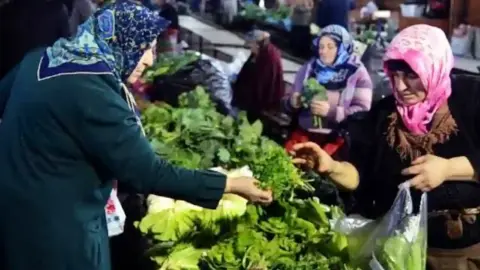 Gaziantep'te duyan pazara koşuyor