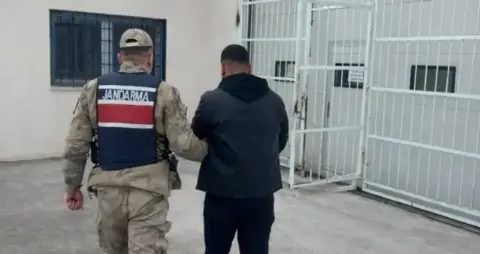 Firari hükümlüye Salihli’de operasyon!