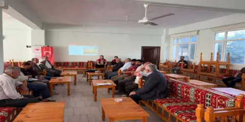 İdil’de Çiftçilere Toprak Tahlilinin Önemi Anlatıldı