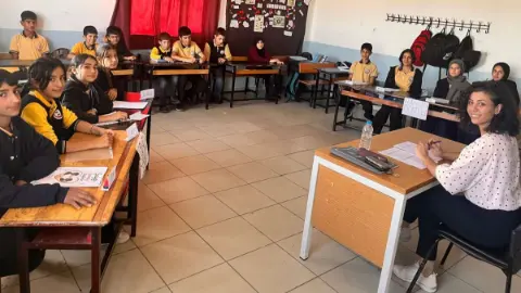Şırnak'ta Öğrenciler Münazara Etkinliğinde Fikirlerini Savundu