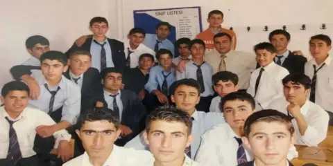 Bir Fotoğraf, Bin Hatıra! Eski Okul Günleri Yeniden Gündemde