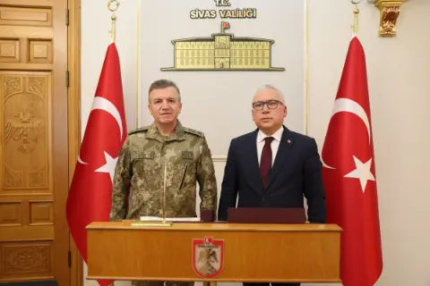 Korgeneral Tuncay Altuğ ve Komutanlar Vali Şimşek ile Görüştü!