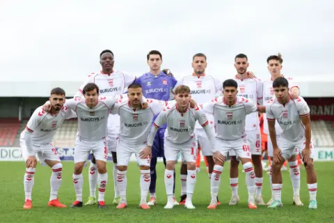 Sivasspor'da 4 futbolcu kart sınırında!