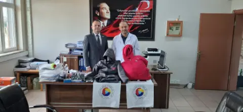 Tekirdağ TSO’dan ihtiyaç sahibi öğrencilere mont yardımı