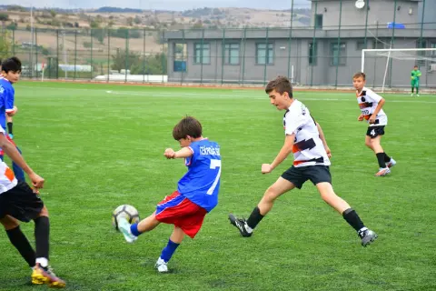 U14 Yerel Ligi’nde A ve E grubu tamamlanırken, diğer gruplarda maçlar sürecek
