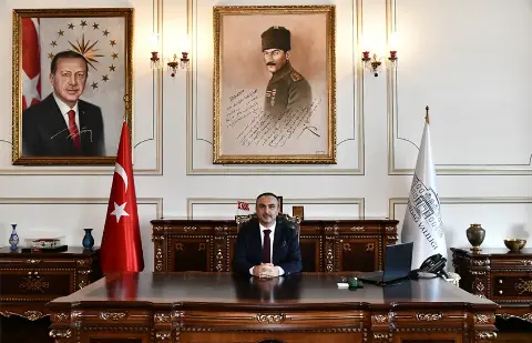 Vali Soytürk: “Cumhuriyetimizin 103. yıl dönümünü gurur ve coşkuyla kutluyoruz”