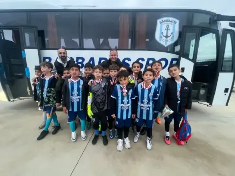 Barbaros Spor Kulübü’nden 29 Ekim coşkusuna anlamlı katılım