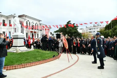 Tekirdağ'da çelenk sunma töreni gerçekleştirildi