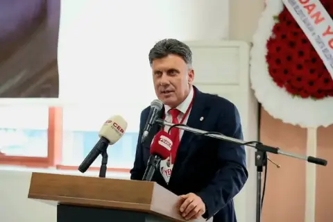 Yeni Parti Tekirdağ 1. Olağan Kongresi'nde Mehmet Sabri Yüce il başkanı seçildi