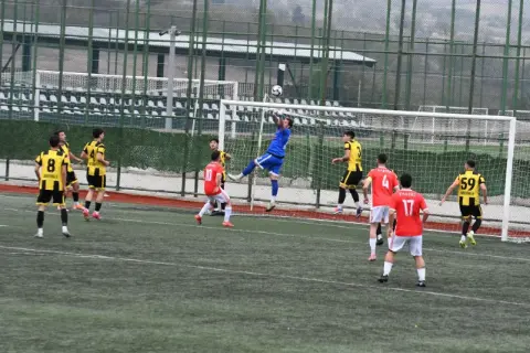 Şadırvan 1958'in Gol Hasreti: Namık Kemalspor Kalecisi Geçit Vermedi
