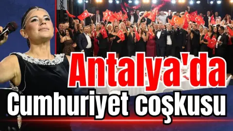 Yeşil Sahada Cumhuriyet Coşkusu