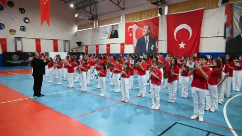 Zübeyde Hanım Huzurevi'nde Cumhuriyet Bayramı Coşkusu