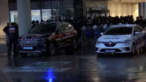 İstanbul Bakırköy Belediyesi soruşturmasında 61 şüpheli adliyede