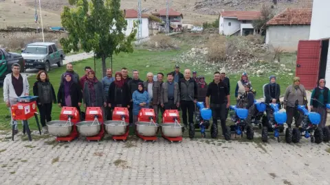 Korkuteli’nde kırsal üretime makine desteği