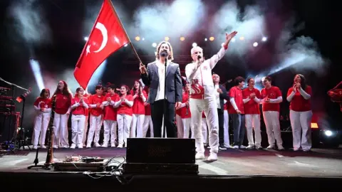 Cumhuriyet Bayramı Kemer'de coşkuyla kutlandı