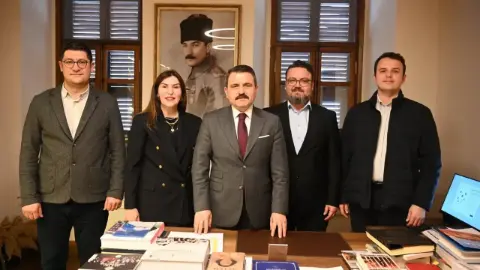 Çanakkale’de turizm masaya yatırıldı: Otelciler Kaşdemir’i ziyaret etti