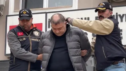 Kanlı tapu çetesi lideri yakalandı