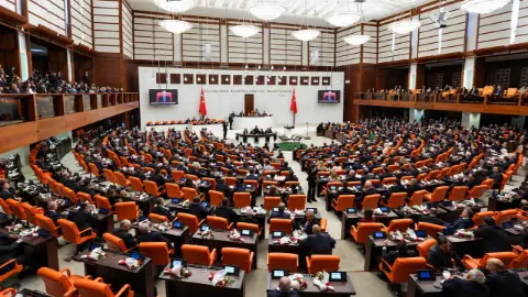 Ümit Özlale: Kontrolmatik tahvilleri emeklilik fonlarını riske sokuyor