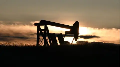 Brent petrolün varili 111,57 dolardan işlem görüyor