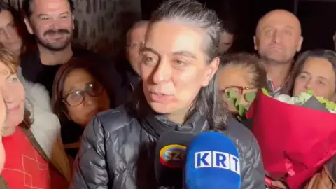 Sinem Dedetaş, cezaevinden tahliye oldu