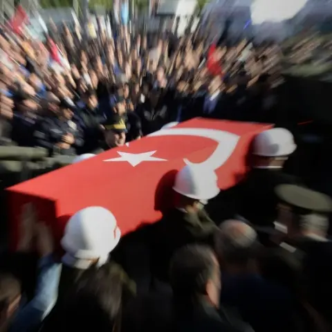 Şehit Piyade Sözleşmeli Er Yusuf Sait Ünlü’nün Aydın’da yaşayan ailesine acı haber verildi