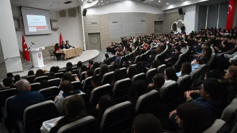 Bornova’da gençlere afet ve iklim bilinci eğitimi