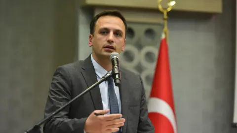 Ömer Eşki: Sendikaların protestoya katılması tarihe leke