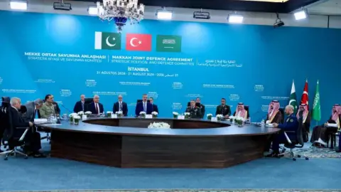 Türkiye, Suudi Arabistan ve Pakistan temsilcileri Mekke Anlaşması kapsamında Tahran'da İranlı yetkililerle görüşecek