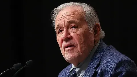 İlber Ortaylı’nın vasiyeti hayata geçti: Sarayda 5 bin eser sergileniyor