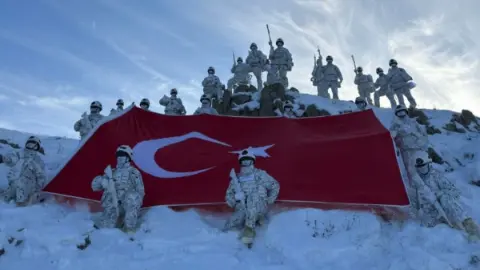 NATO LANDCOM'dan Türkiye'ye 29 Ekim Cumhuriyet Bayramı kutlaması