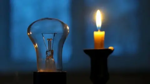 29 Ekim İzmir'de planlı elektrik kesintileri yapılacak