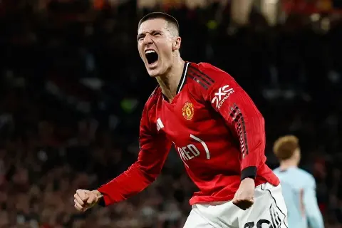 Manchester United'dan Benjamin Sesko şoku! Sakatlığıyla ilgili kötü haber geldi