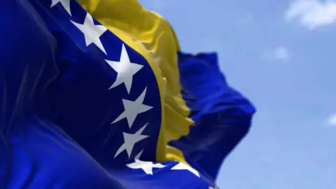 Bosna'nın Brčko kentinde EUFOR helikopteri düştü: 4 ölü, 11 yaralı