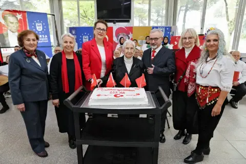 Bursa'da 29 Ekim: Yapay zekâ ekranlar ve Atatürk tablosu